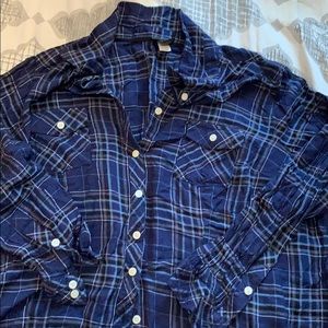 Long sleeve plaid button up
